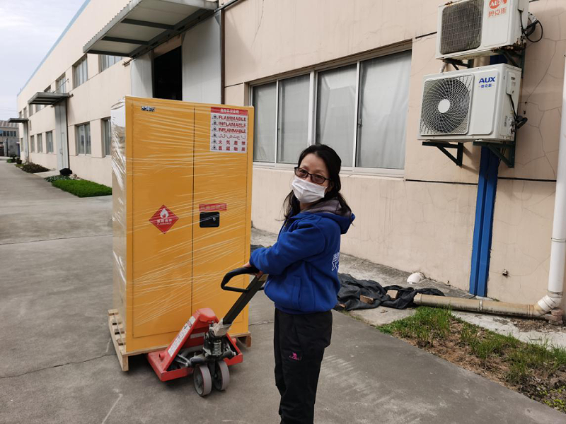 天金岡工具柜生產(chǎn)廠家--出庫場景