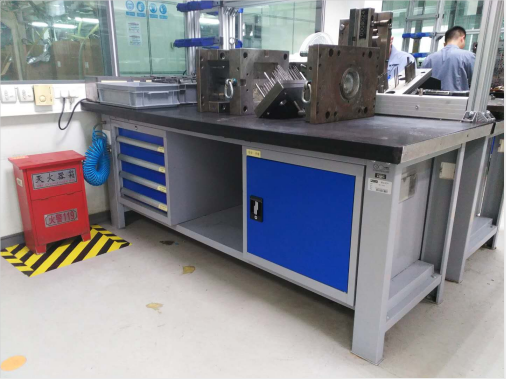 天金岡鋼木鉗工桌--客戶場景