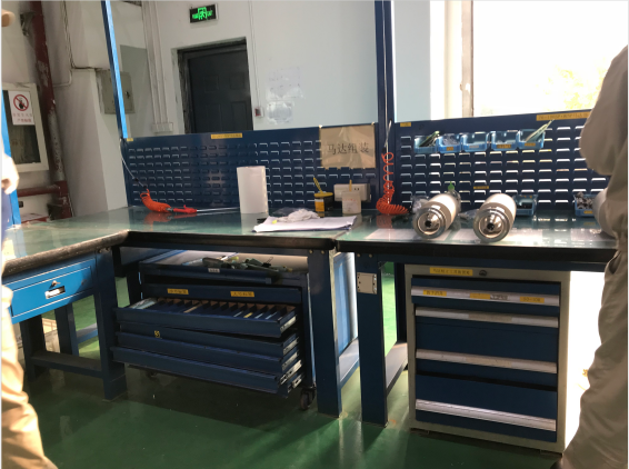 天金岡鉗工桌定制--客戶場(chǎng)景